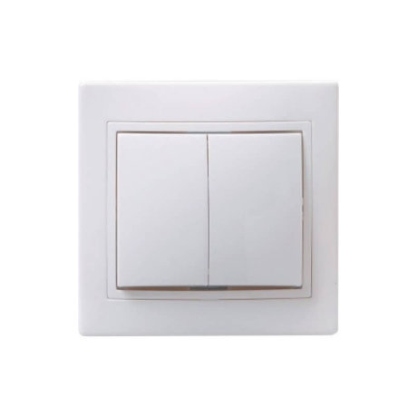 Выключатель 2-клавишный проходной ВСп10-2-0-КБ 10А КВАРТА белый IEK