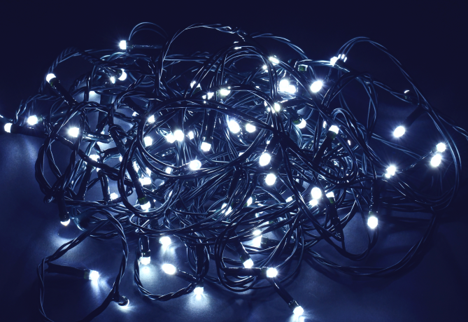 LIGHTING Гирлянда нить 10м 100 светодиодов белый свет IP20 зеленый шнур 1,5м 230В контроллер 8 сцен IEK