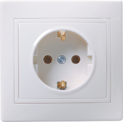 Розетка 1-местная РС10-3-КБ с заземляющим контактом без защитной шторки 16А керамика КВАРТА белый IEK